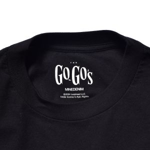 GO-GO’S “Vacation” Print Crew Neck T-SH