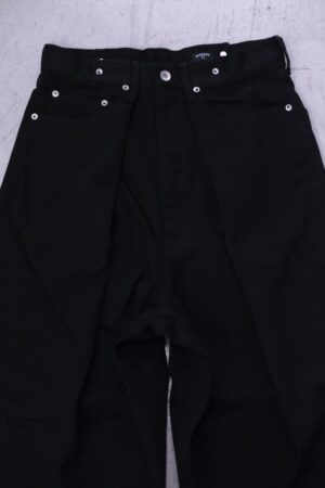 4 TUCK JEANS