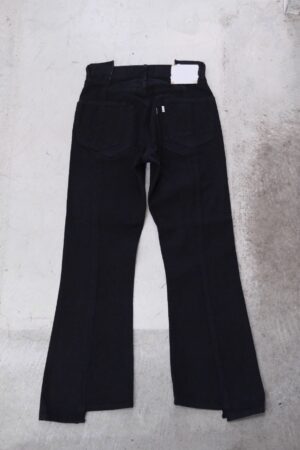 FLARE JEANS