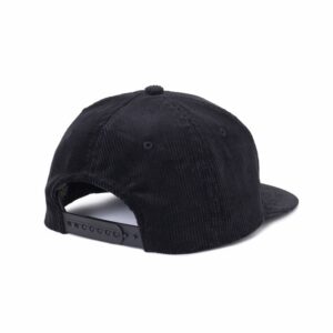 SNAKING LOGO CAP