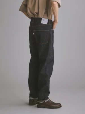 #028 LV 66 JEAND 33 (ONE WASHED)