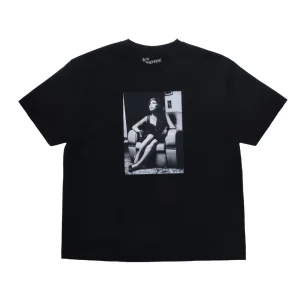 Amy Winehouse “Sitti ng On A Chair” Photo S/S Tee