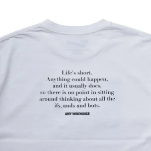 Amy Winehouse “Lean On A Car” Photo S/S Tee