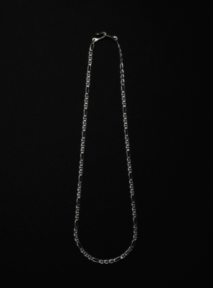 Stud Link Figaro Chain