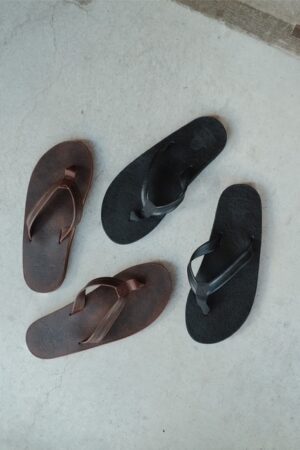 LEATHER BEACH SANDALS